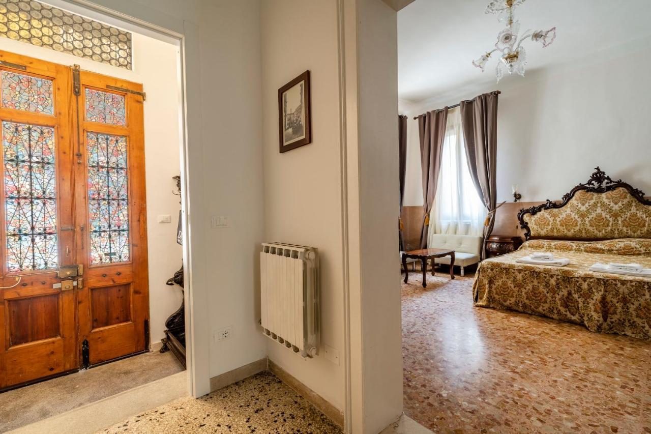 Queen House Venezia 외부 사진
